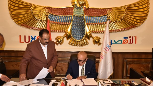 محافظ الأقصر يوافق على قبول 38 طلبًا آخر فوق الكثافة بمدارس التعليم الخاص