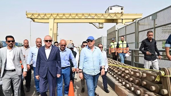 الري: االانتهاء من تأهيل ورفع كفاءة 11 بوابة بمفيض قناطر إسنا الجديدة