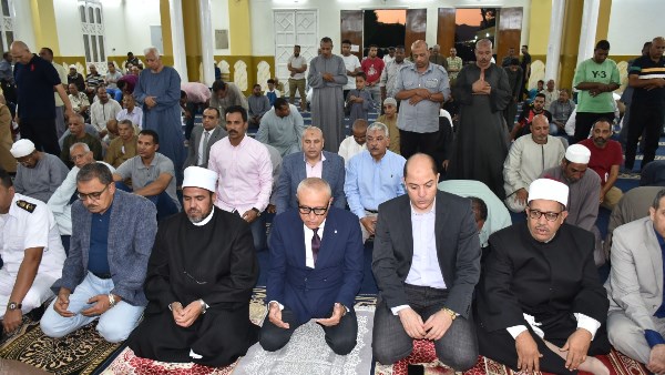 محافظ الأقصر يشهد احتفالية الأوقاف بذكرى المولد النبوي الشريف بمسجد السيد يوسف بالكرنك