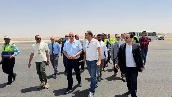 استعدادا للموسم الشتوي.. النشار يتابع تطوير مطار الأقصر الدولي وأرض البالون
