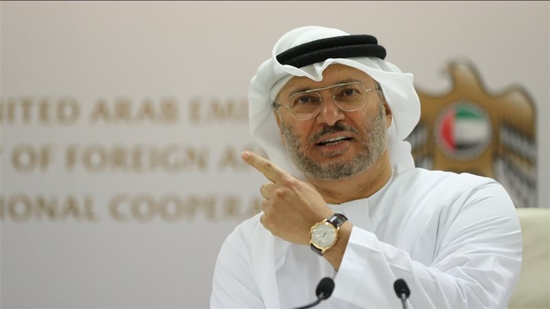 قرقاش: ما يتردد عن تسهيلات مالية لإيران وإلغاء إقامات العمالة غير صحيح