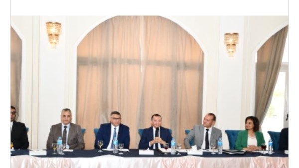 لقاء مشترك لمحافظى أسوان وقنا..وورشة عمل لتطوير نظم عمل الإدارة المحلية