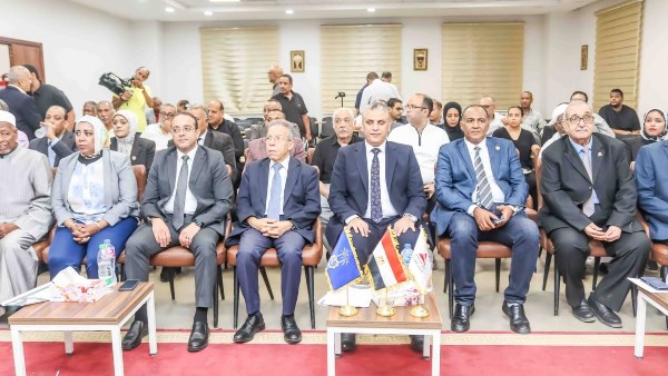محافظ أسوان ينعى حامد مكى نقيب أطباء أسوان