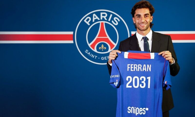فيران توريس ينضم إلى سان جيرمان من برشلونة بعقد حتى 2031