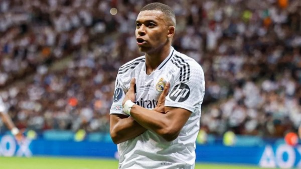 ديوماندي يبهر مبابي في أول تدريب مع ريال مدريد