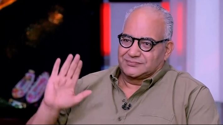نظر استئناف بيومي فؤاد على حكم دفع أجر خادم لطليقته.. 5 سبتمبر