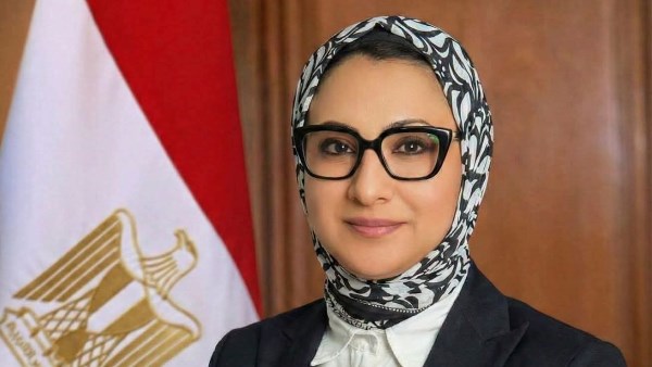 أخبار الوادي الجديد| المحافظ تلتقي وفدا من المستثمرين الصينيين.. وهيئة التعمير تبدأ حصر الأراضي وتسليم المخالصات  للمواطنين بالفرافرة