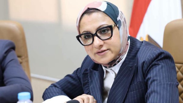أخبار الوادي الجديد: المحافظ يقرّر النزول بسن القبول بالصف الأول الابتدائي شهرين.. وتتفقد موقع إنشاء أول مستشفى جامعي بمقر مديرية الشئون الصحية سابقًا