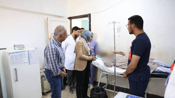 محافظ الوادي الجديد تتابع الخدمات الصحية بوحدة شرق العوينات الصحية