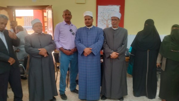 موجز أخبار الوادي الجديد: أصوات عذبة تتألق في مبادرة السرد القرآنى ونائب المحافظ يبحث تحديث وتدقيق المخطط الاستراتيجي العام للمحافظة