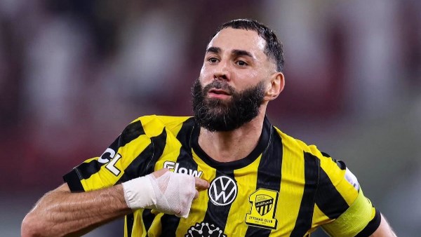 كريم بنزيما يضع شرطين للعودة إلى الاتحاد السعودي