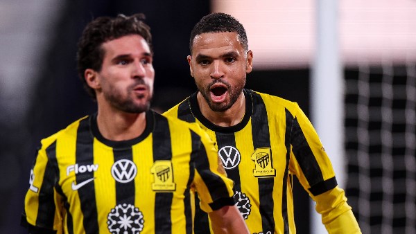 الاتحاد السعودي يتعاقد مع لاعب ألميريا الإسباني