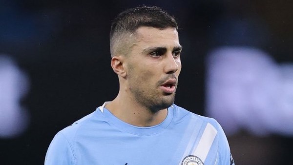 عرض أخير بـ70 مليون يورو.. هل يفتح السيتي باب الرحيل أمام رودري؟