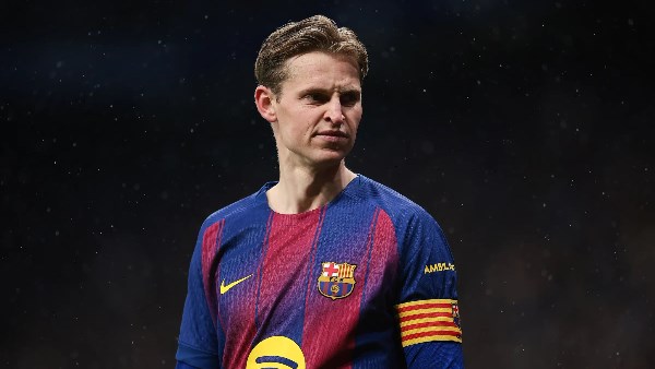 فرينكي دي يونج يخرج عن صمته: أكاذيب تشوه صورتي.. ولم أرفض اللعب مع برشلونة
