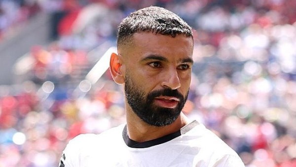 مليار جنيه على الطاولة.. هل يكتب محمد صلاح الفصل الأخير من مسيرته في تركيا؟