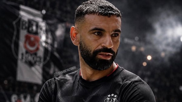 رامي عباس خرج عن صمته.. لماذا تعثر انتقال محمد صلاح إلى بشكتاش؟