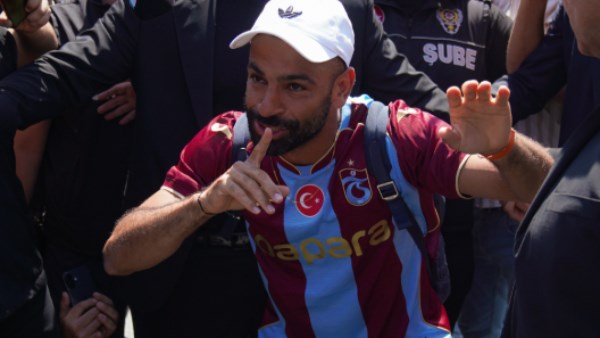رسميا.. طرابزون سبور يعلن تقديم محمد صلاح غدا
