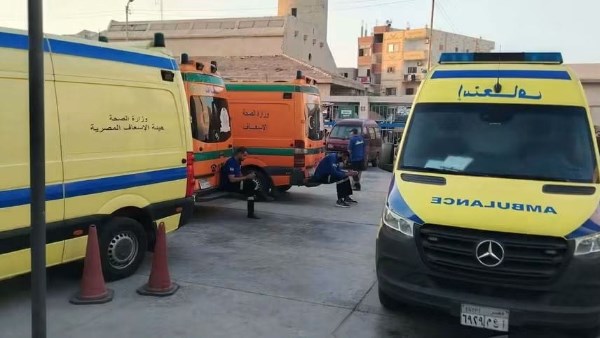 محافظ الإسماعيلية يوجه برفع درجة الاستعداد بعد إصابة 17 شخصًا في حادث تصادم بطريق الدواويس