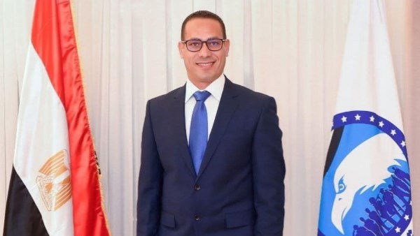 سيد عبد الجليل ينهي أزمة مدرسة ابتدائية.. فتح فصول جديدة لتخفيف الكثافات