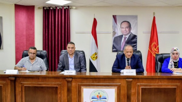 وكيل تعليم بورسعيد يناقش مستجدات القرارات الوزارية في ملف البكالوريا المصرية
