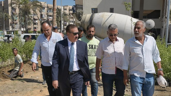 محافظ بورسعيد يتابع أعمال رفع كفاءة منطقتين بحي الزهور