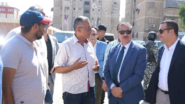 بورسعيد تفتح جبهة جديدة للتطوير بالضواحي.. رفع كفاءة الطرق داخل منطقة الصفا بطول 7.3 كم