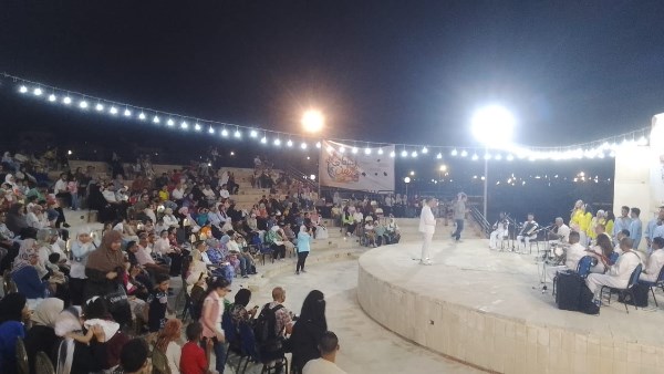 مهرجان شاطئ الفن 6 يضيء الليالي الصيفية بالحديقة المركزية بدمياط الجديدة