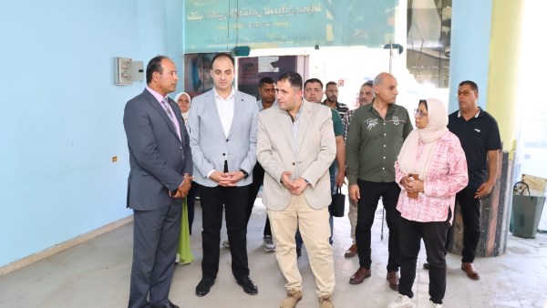 محافظ دمياط يتفقد مقر مديرية الإسكان والمرافق بالمحافظة