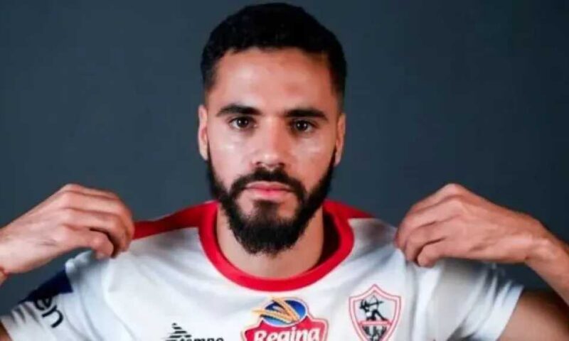 محمود بنتايك يصل القاهرة للانخراط في معسكر الزمالك التحضيري