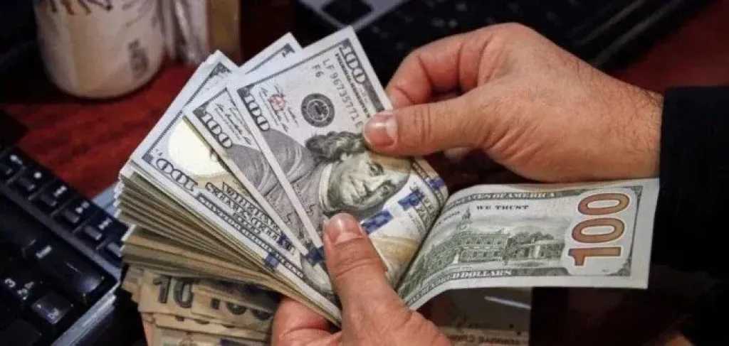 أسعار الدولار مقابل الجنيه المصري اليوم الأحد 2 أغسطس 2026 في البنوك