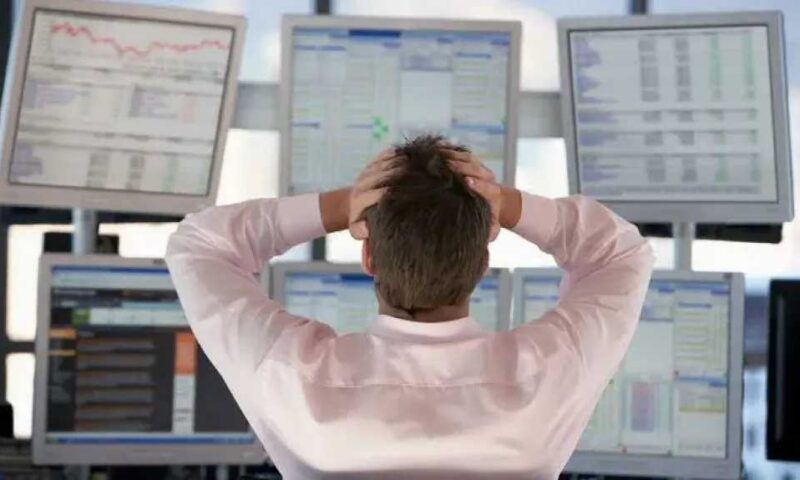 أخطاء مالية تستنزف راتبك: كيف تتجنبها؟
