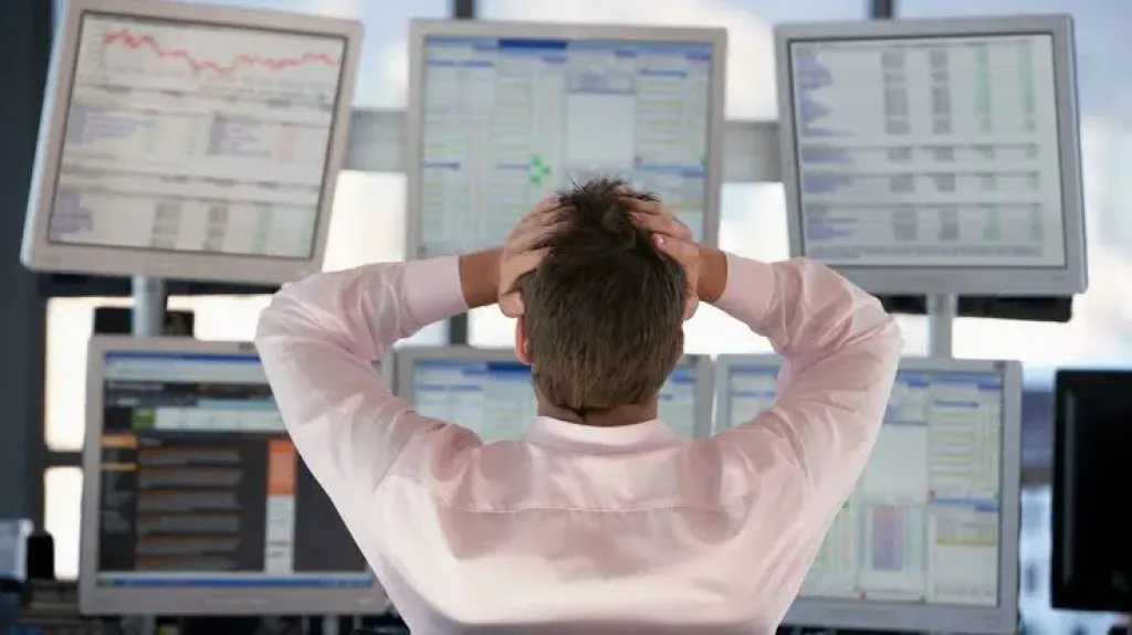 أخطاء مالية تستنزف راتبك: كيف تتجنبها؟