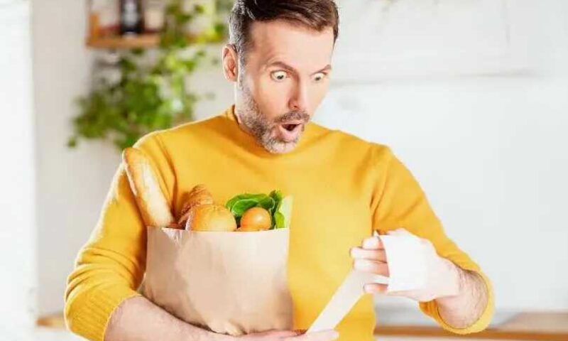 كيف تواجه ارتفاع الأسعار دون التأثير على أسرتك؟