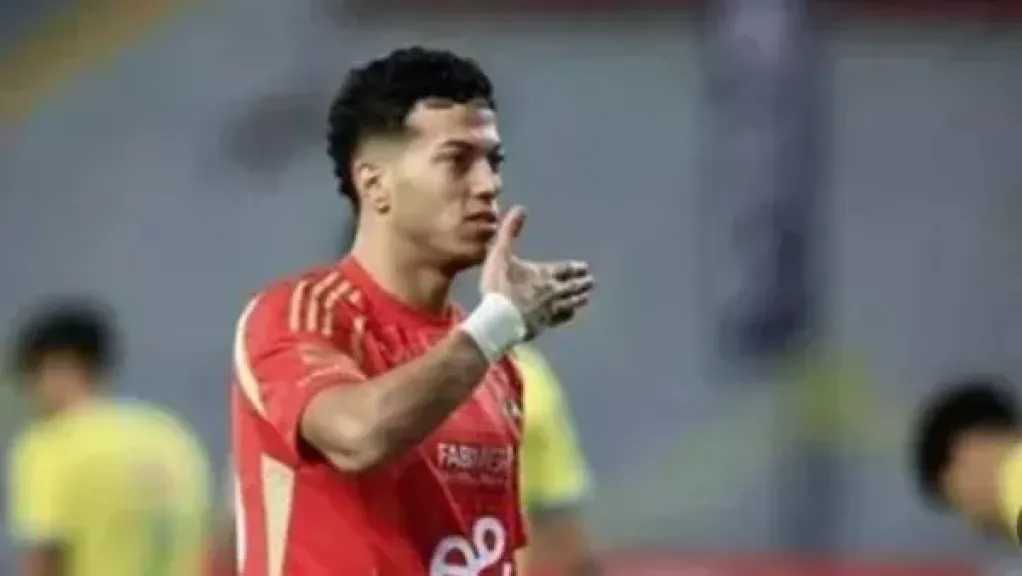 شوبير يكشف موقف الأهلي من تجديد عقود الرباعي.. تطورات جديدة بشأن إمام عاشور
