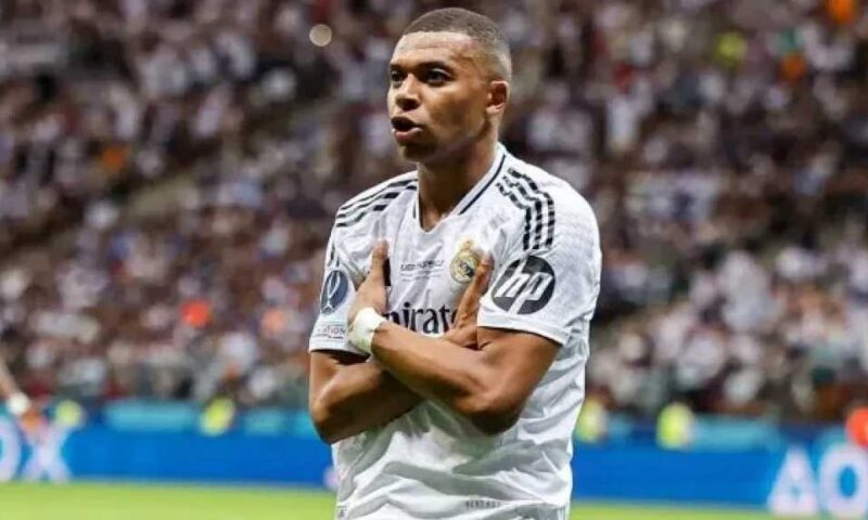 يان ديوماندي يخطف أنظار مبابي في أول مران مع ريال مدريد