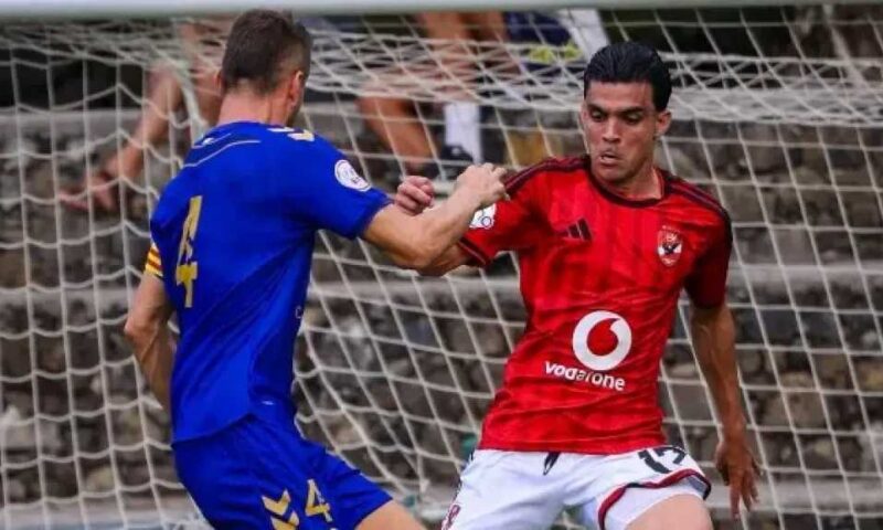 فرج عامر يطمئن جماهير الأهلي قبل مواجهة برشلونة
