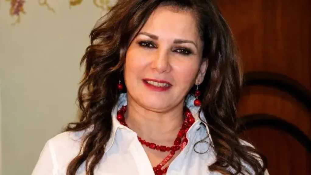 آثار الحكيم تحتفل بعيد ميلادها.. مسيرة فنية حافلة وأبرز محطات حياتها