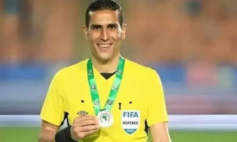 محمود ناجي يدير مباراة المصري وبيراميدز في الجولة الثالثة بالدوري المصري