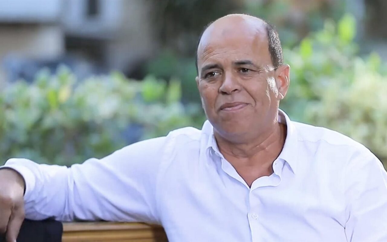 هشام يكن يفتح النار على إدارة الزمالك: واحد هرب.. والتاني في أنجولا.. وواحد عنده 40 سنة