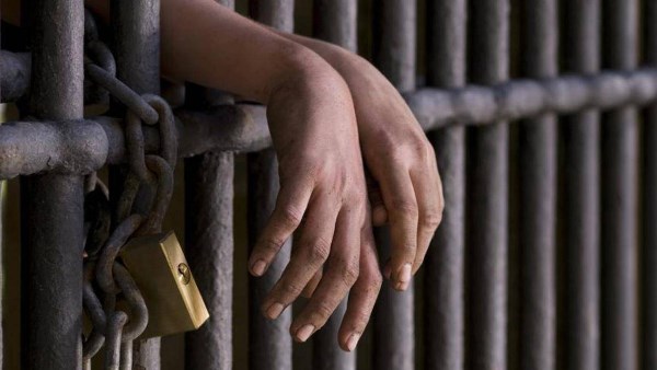 التحقيق فى نشوب مشاجرة بين طرفين بسبب تركيب خط صرف صحي بطوخ