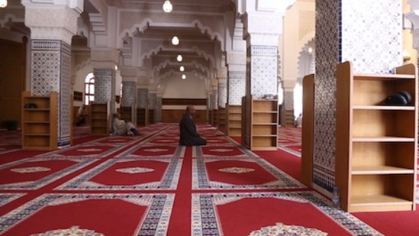 لم يراع حرمة بيوت الله.. ضبط عاطل قام بسرقة مواتير مبردات المياه من المساجد بشبرا الخيمة