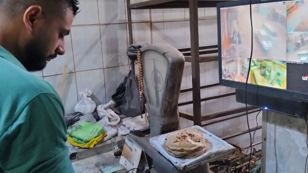 ضبط 67 مخالفة وسلع منتهية الصلاحية في حملات مكثفة على الأسواق بالقليوبية