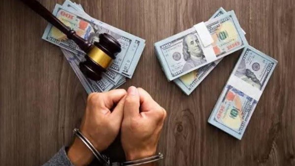 ضبط رجل أعمال شهير بالمحلة بسبب الثراء الفاحش والنقد الأجنبي