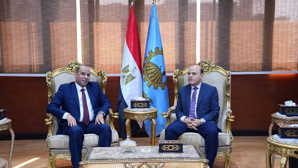 محافظ الغربية يستقبل وزير العمل لبحث ملفات التشغيل والاستثمار
