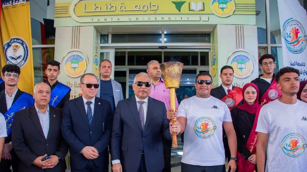 رئيس جامعة طنطا يشهد وصول شعلة «أسبوع شباب الجامعات والمعاهد العليا الـ14»