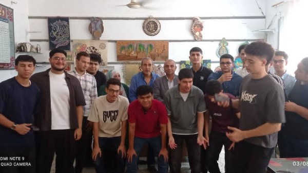 مدرسة فاقوس الرسمية للغات تحتفي بأبنائها المتفوقين.. أول الجمهورية يتصدر المشهد