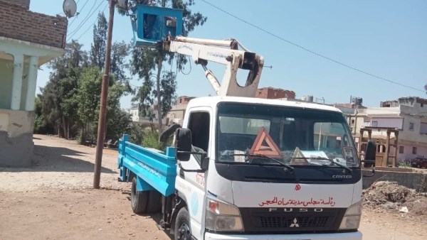 استمرار أعمال تطوير ورفع كفاءة منظومة الإنارة العامة وإصلاح الأعطال بالشرقية