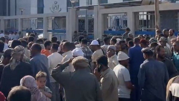 الشرقية : تجهيز المقابر لتشييع جثامين أبناء المحافظة ضحايا حادث الدواويس