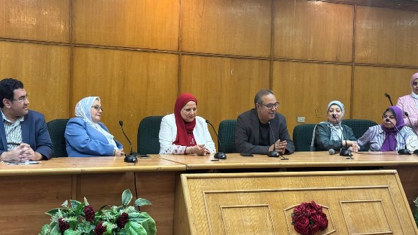 ندوة بطب الزقازيق لتدريب طلاب جامعة الطفل على الإسعافات الأولية