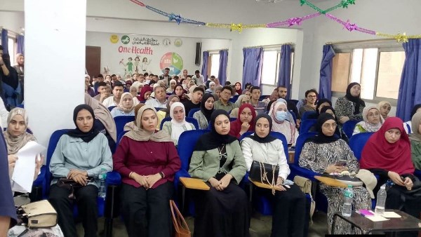 «بيطري الشرقية» يناقش الاستعداد لتطبيق «سنة الامتياز» لأول مرة لطلاب كلية الطب البيطري | صور